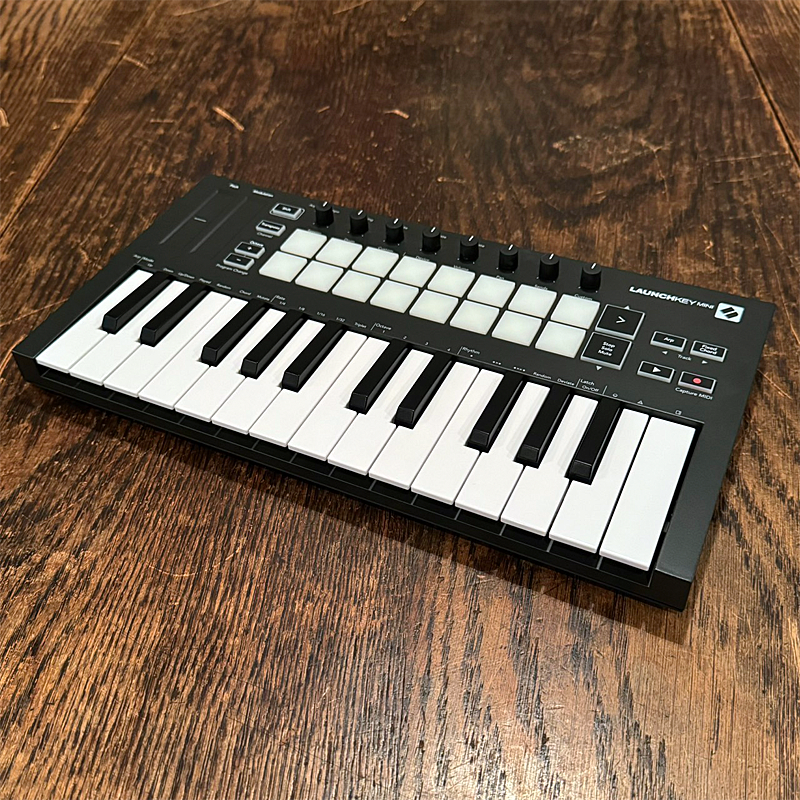 Novation / Launchkey Mini MK3【★1台限定の展示品特価！★】