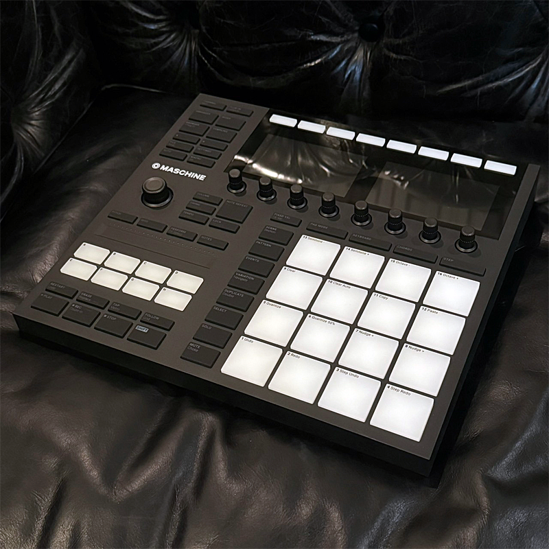 Native Instruments / MASCHINE MK3 =中古品=