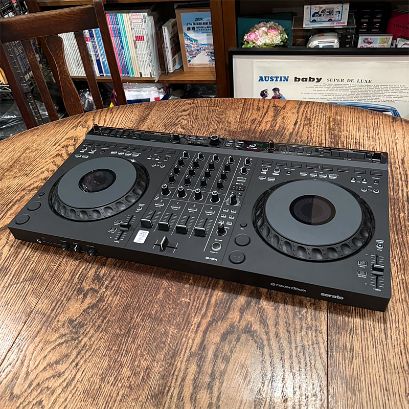 AlphaTheta / DDJ-GRV6 =中古品 (国内正規品)=【★4ch パフォーマンス DJコントローラー！★】