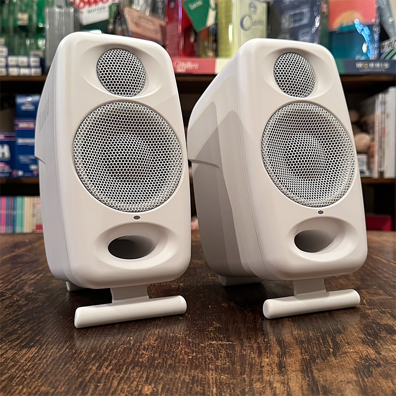 IK Multimedia / iLoud Micro Monitor White Pro =1ペア(2本)=【★1台限定の展示入替特価！★】