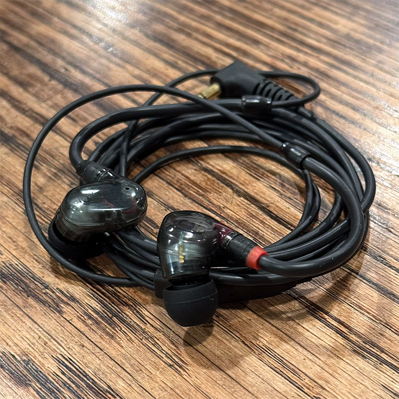 SENNHEISER / IE400 PRO SMOKY BLACK =国内正規品=【★1台限定の展示入替特価！★】